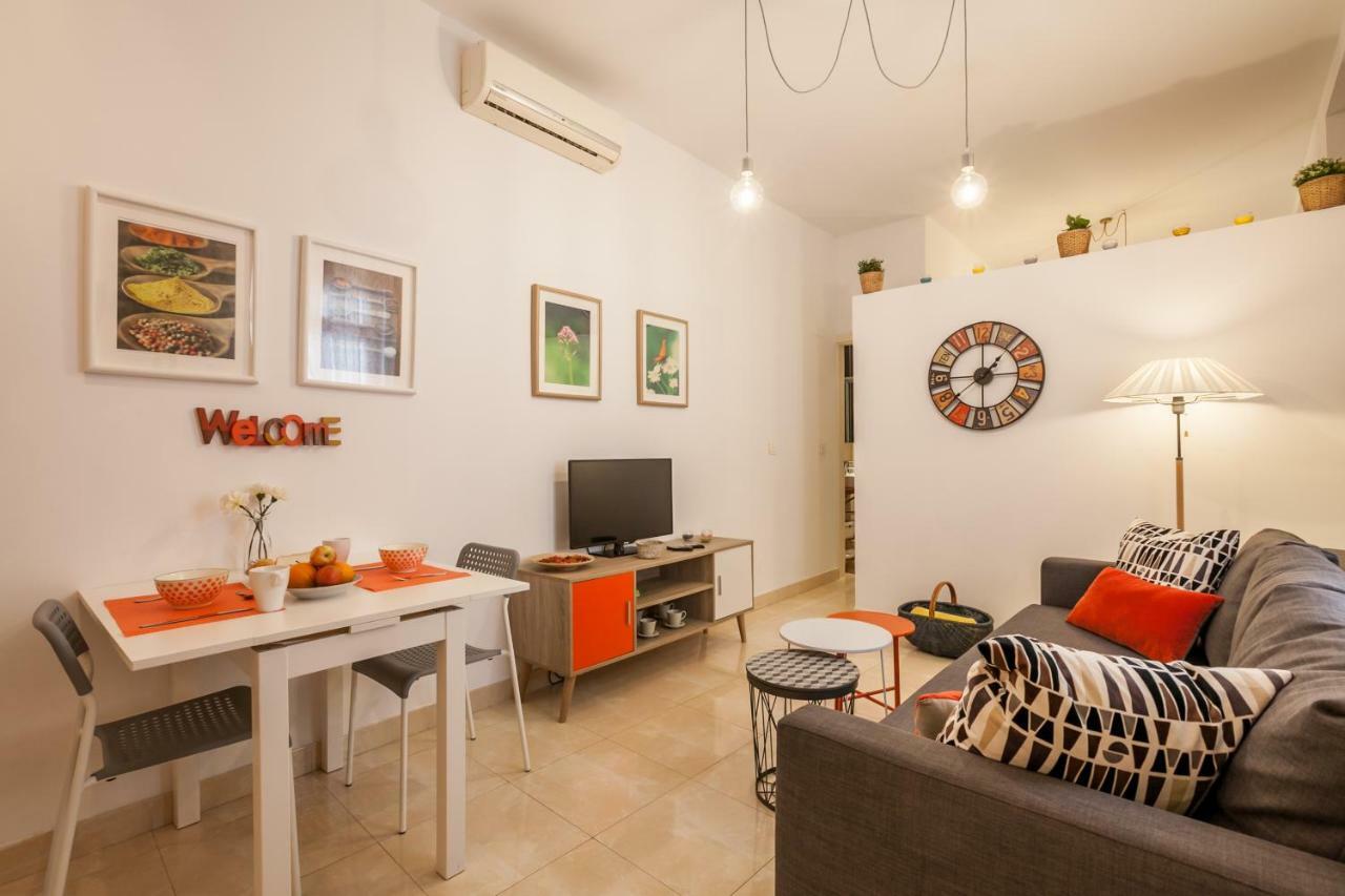 Homefeel Alameda Seville Exterior photo